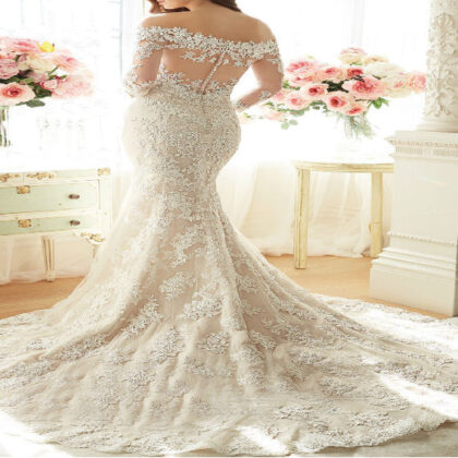 Mermaid wedding Light Champagne-half Sleeve back