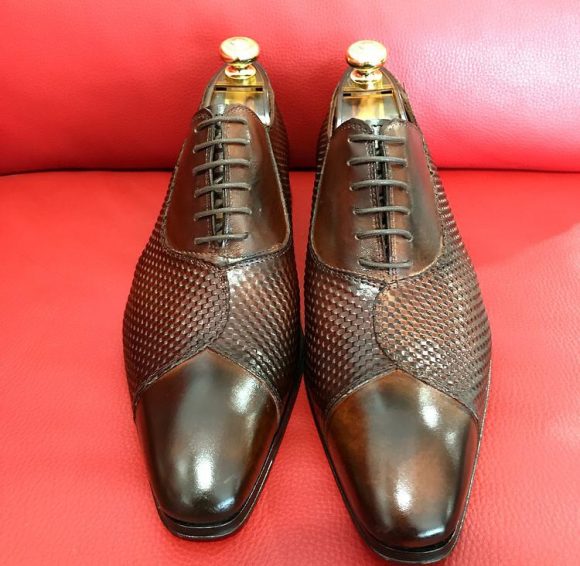 Formal zone shoes laces mat-shaped Brown