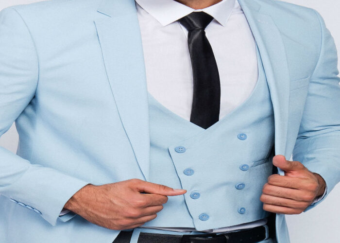 Men suit slim fit in light blu with vest half