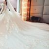 Vestito da sposa coda lunga 1
