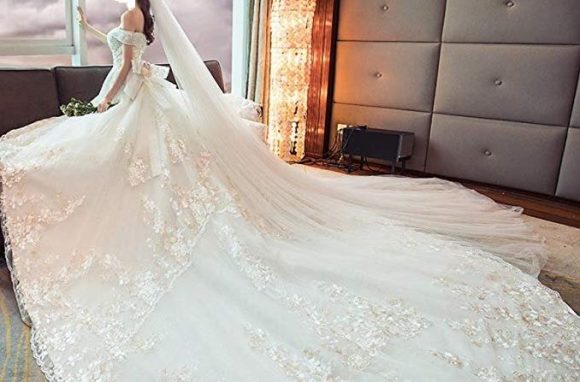 Vestito da sposa coda lunga 1